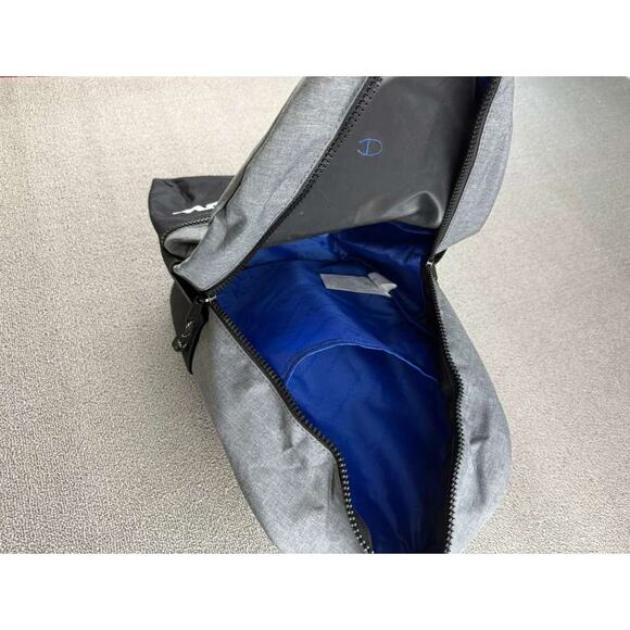 Champion Manuscript Backpack Men Black Gray Zippers Multi Pocket School Travel - Picture 10 of 12